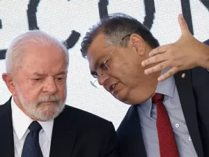 Ao escolher Dino para vaga de Rosa, Lula empodera STF na briga com o Senado