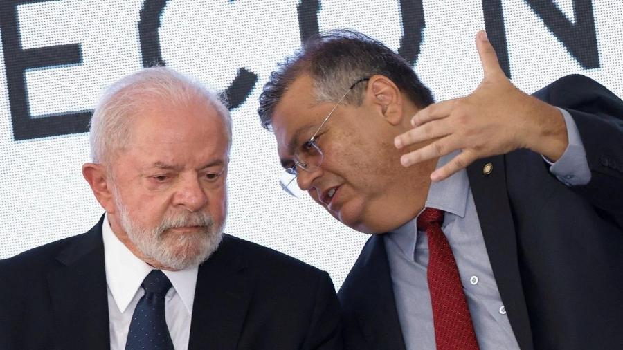 O presidente Lula (PT) e o ministro da Justiça, Flávio Dino