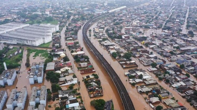 Cidade de São Leopoldo (RS) tomado pela água após fortes chuvas