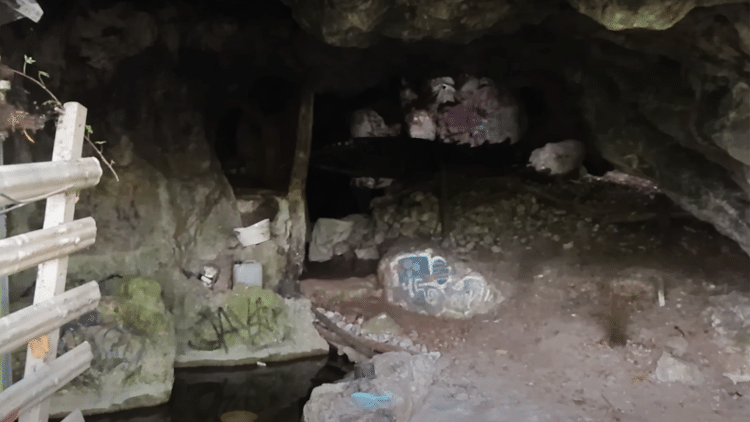 Parte interna da caverna Parte interna da caverna