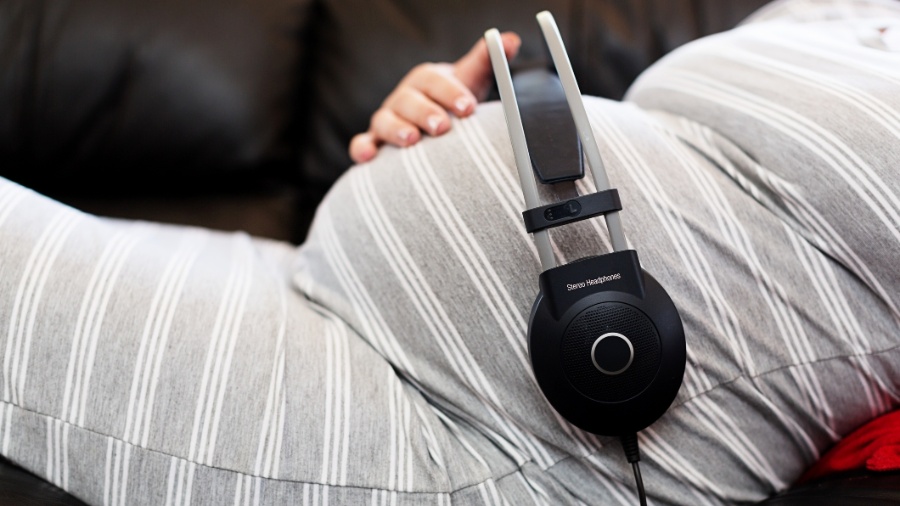 Cientistas desconfiam que os bebês não só ouvem, mas sentem as vibrações da barriga - Getty Images/iStockphoto
