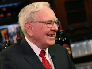 Warren Buffett doa US$5,3 bi em ações da Berkshire