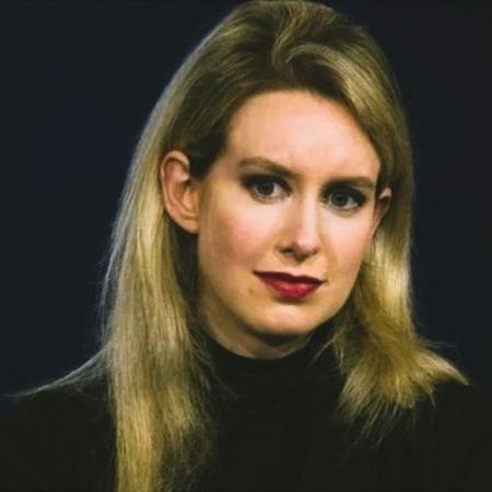 Elizabeth Holmes, que chegou a ser comparada com Steve Jobs e ter sua empresa avaliada em US$ 9 bilhões, foi condenada por fraude - Reuters
