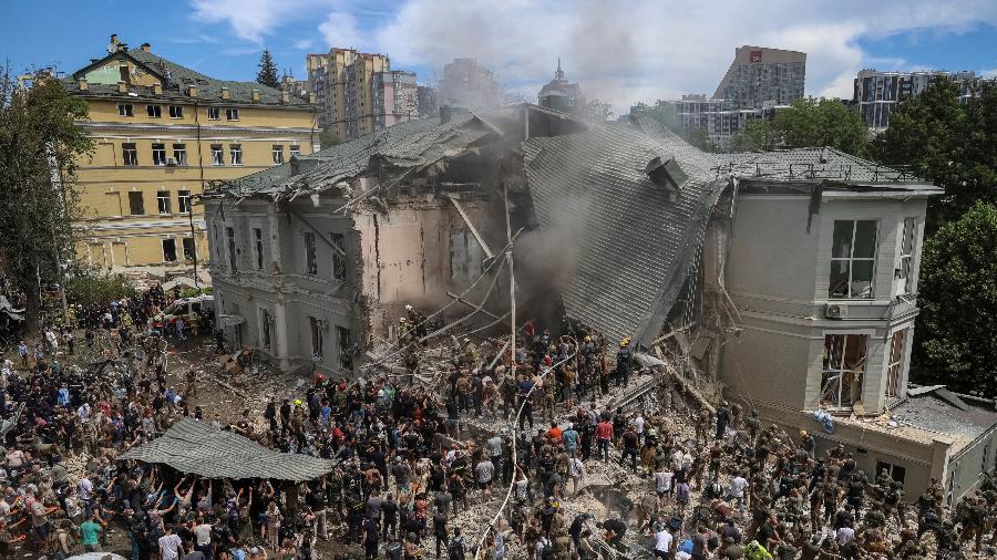 Segundo o governo ucraniano, 38 pessoas morreram, incluindo quatro crianças, e 190 ficaram feridas