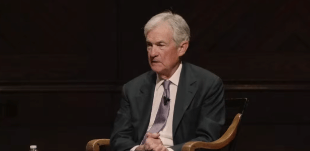 Trump ameaça demitir presidente do Fed com acusação de possível corrupção