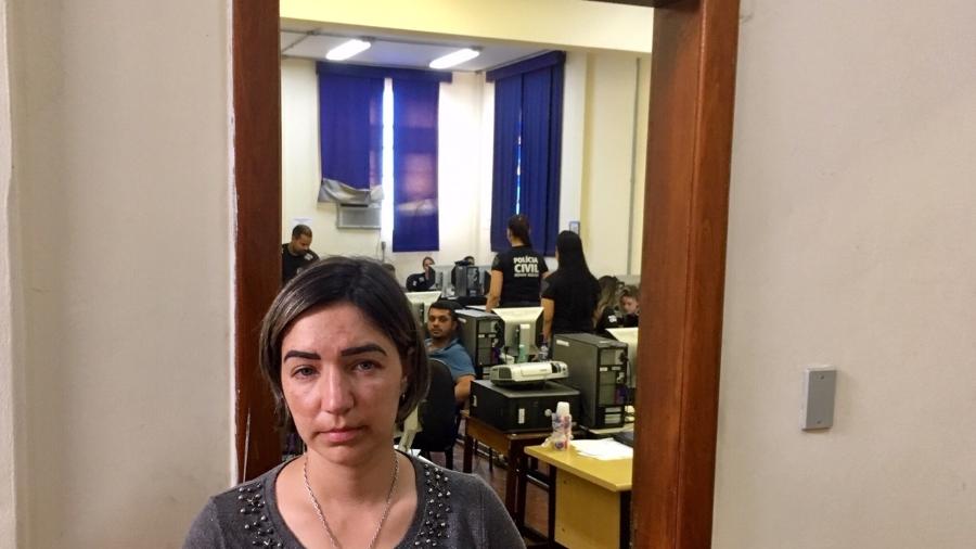 A pedagoga e jornalista Aline Aparecida Xavier procura, desde sexta-feira, seis pessoas, entre familiares e amigos - BBC Brasil 