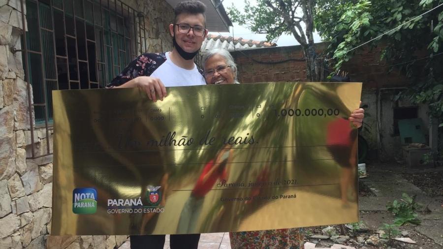 Rafael foi encontrado para receber o seu prêmio de R$ 1 milhão em sorteio no PR - Divulgação/Secretaria de Estado da Fazenda