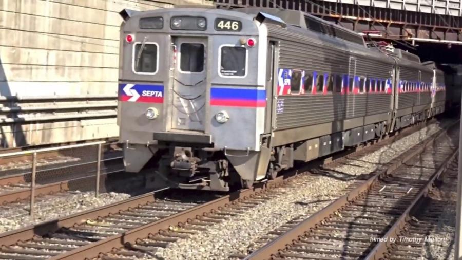 Caso aconteceu em trem na Filadélfia (EUA); abuso durou cerca de 8 minutos sem que testemunhas acionassem polícia - Reprodução/Youtube