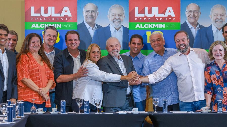 Ainda durante a campanha, Lula recebeu apoio de Eduardo Paes e de alguns políticos do PSD - Ricardo Stuckert