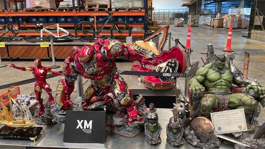 Bonecos de personagens como Homem de Ferro e Hulk estão à venda em leilão