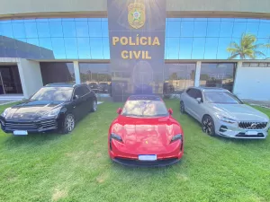 Jogo do Tigrinho: de Corvette a Porsche, polícia apreende R$ 5 mi em carros