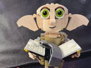 'Fácil de montar e até relaxante': por que Lego do Dobby faz sucesso?