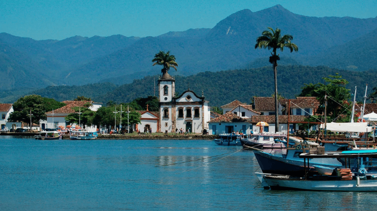 Flip ocupa centro histórico de Paraty Flip ocupa centro histórico de Paraty