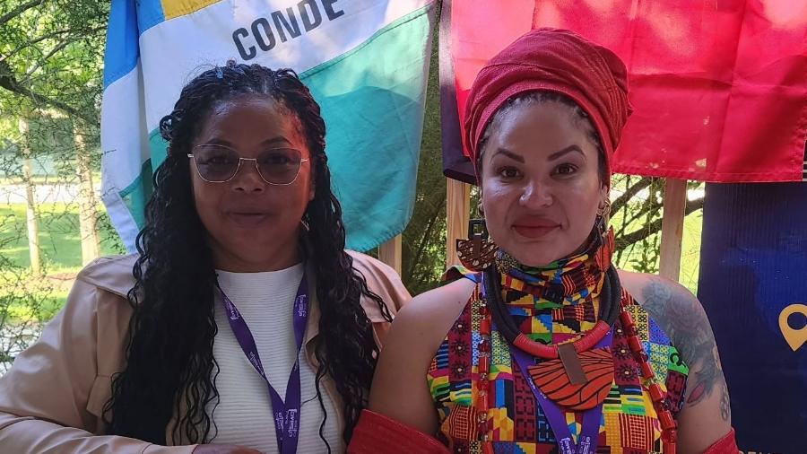 Nevinha, criadora do primeiro Shopping Rural do Brasil, e Mãe Érika Santos, da Casa do Axé, durante a Expo Favela Paris - Reprodução/Instagram @expofavelaparaiba