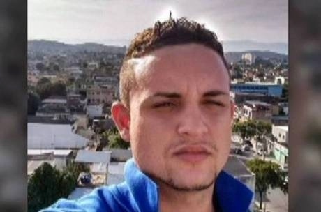 Jovem morto a caminho de delegacia após assalto de celular em Nova Iguaçu