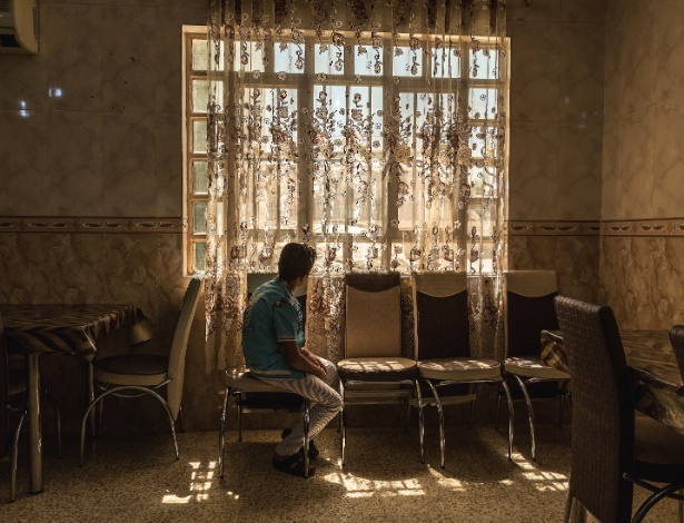 Muhammed, 10 anos, vive em um orfanato com seus três irmãos, em Mosul, no Iraque - Andrea DiCenzo/The New York Times