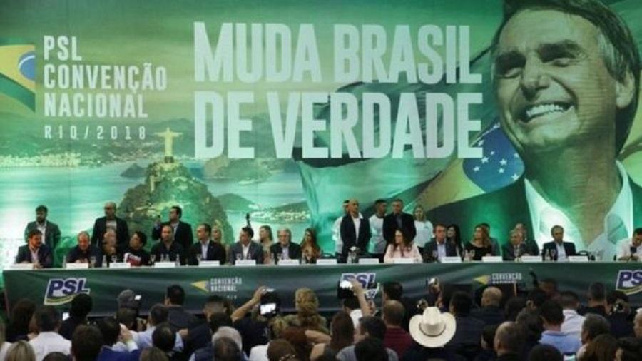 Convenção do PSL que oficializou candidatura de Jair Bolsonaro em 2018; crise do presidente com seu partido se intensificou nesta semana - FERNANDO FRAZÃO/AGÊNCIA BRASIL