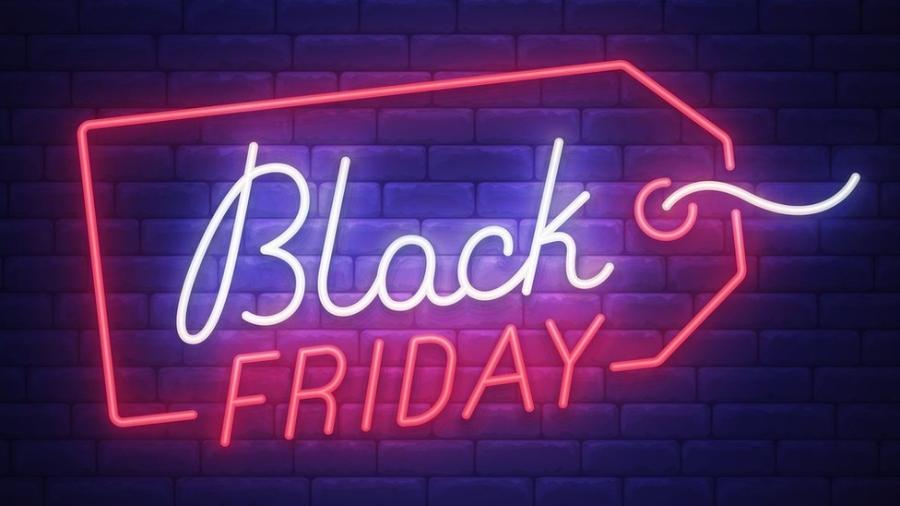 Especialistas em segurança cibernética dizem que impulso e prazo curto para compras fazem da Black Friday o dia com mais golpes do ano - Getty Images