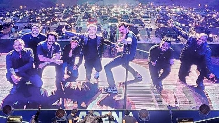Jota Quest cantou para público dentro de carros em São Paulo - Rogério Flausino/Divulgação - Rogério Flausino/Divulgação