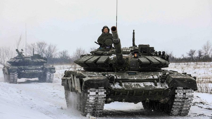 Militares russos durante exercício militar na região de Leningrado - Ministério da Defesa da Rússia/Divulgação via Reuters