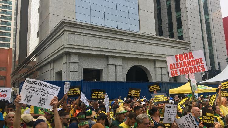 Manifestantes protestam em ato de 7 de setembro na Avenida Paulista 