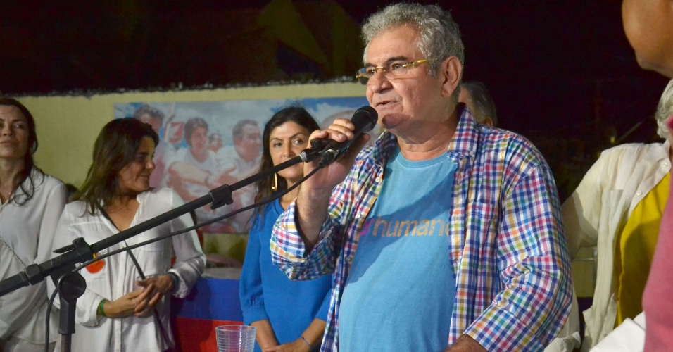 Eleito para o Senado pela Bahia, Ângelo Coronel comemorou o resultado das eleições no Rio Vermelho, em Salvador