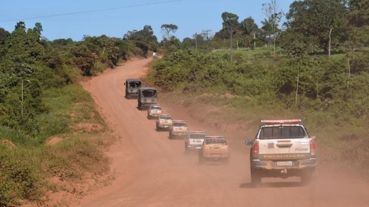 Carros do Exército comandam fiscalização em uma serraria em Uruará (PA)  - Arquivo Pessoal - Arquivo Pessoal