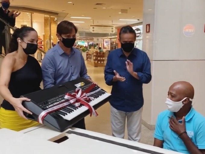 Como tocar no piano Palmeiras não tem mundial 