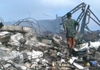 PB: Moradores buscam comida em escombros de mercado destruído após incêndio - Tv Tambaú/reprodução