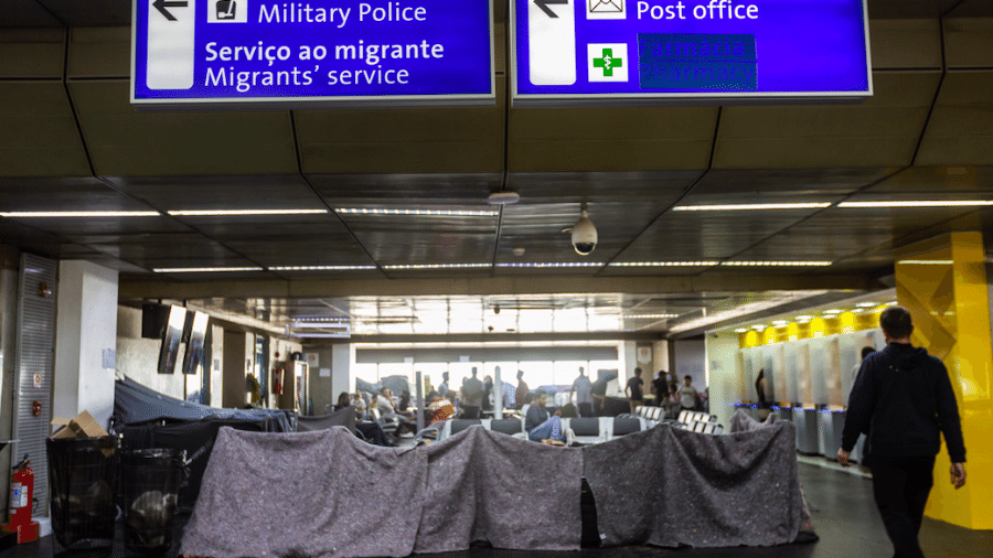 Número refugiados no Aeroporto Internacional de Guarulhos (SP) passa de 200 - Rovena Rosa/Agência Brasil