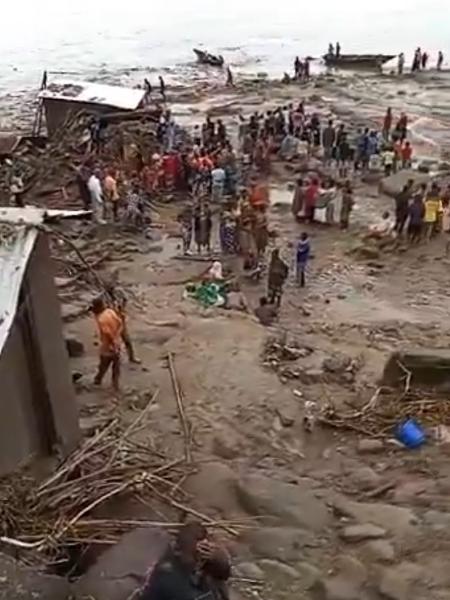 7 mai. 2025: Enchente na vila de Kasaba, na República Democrática do Congo, deixa mais de 100 mortos 7 mai. 2025: Enchente na vila de Kasaba, na República Democrática do Congo, deixa mais de 100 mortos