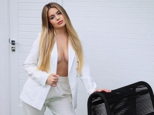 Viih Tube se assume "corna" durante BBB e vira símbolo de solteira livre