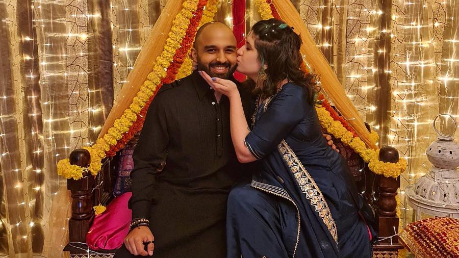 Sindy e Hamza se casaram em 2015, na Índia; para ela, Ocidente tem visão preconceituosa sobre o Oriente Médio - Arquivo pessoal