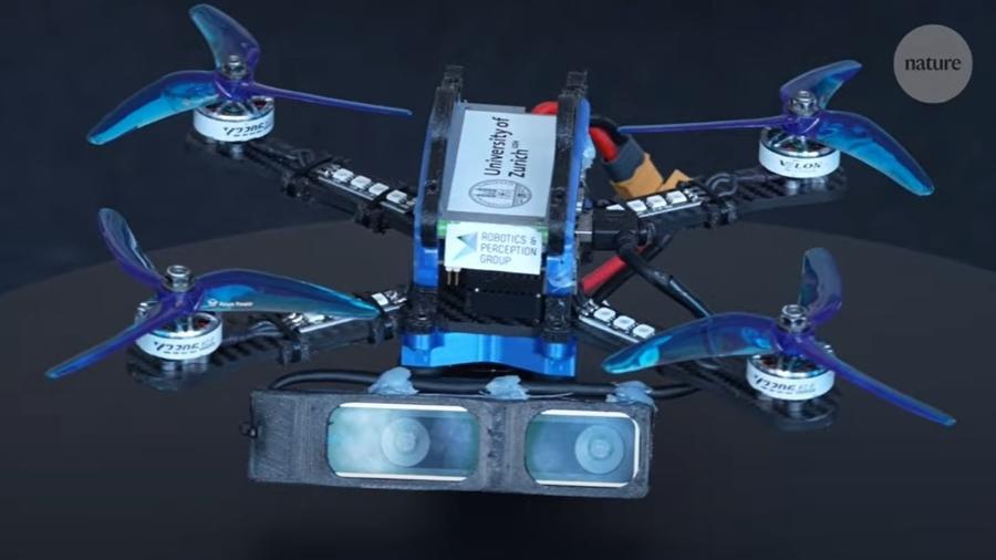 Drone desenvolvido pelo Grupo de Robótica e Percepção da Universidade de Zurique