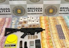 Polícia apreende R$ 15 mil em dinheiro, arma artesanal e drogas no RS - Twitter/@brigadamilitar_