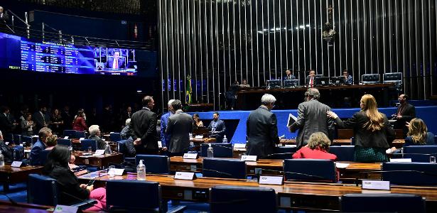 Senado aprova novo ensino médio; projeto volta para a Câmara