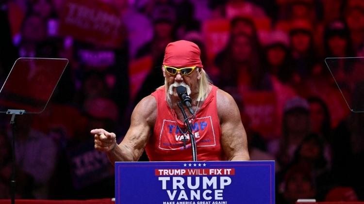 27.out.2024 - Hulk Hogan em evento de campanha de Trump em Nova York