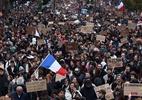 Polícia entra em confronto com manifestantes em novos protestos na França