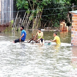 Enchente em Uruguaiana, no Rio Grande do Sul - Daniel Badra/Agência Freelancer/Folhapress	