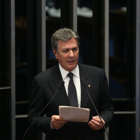 30.ago.2016 - O senador Fernando Collor de Mello fala na tribuna do Senado Federal - Alan Marques/Folhapress