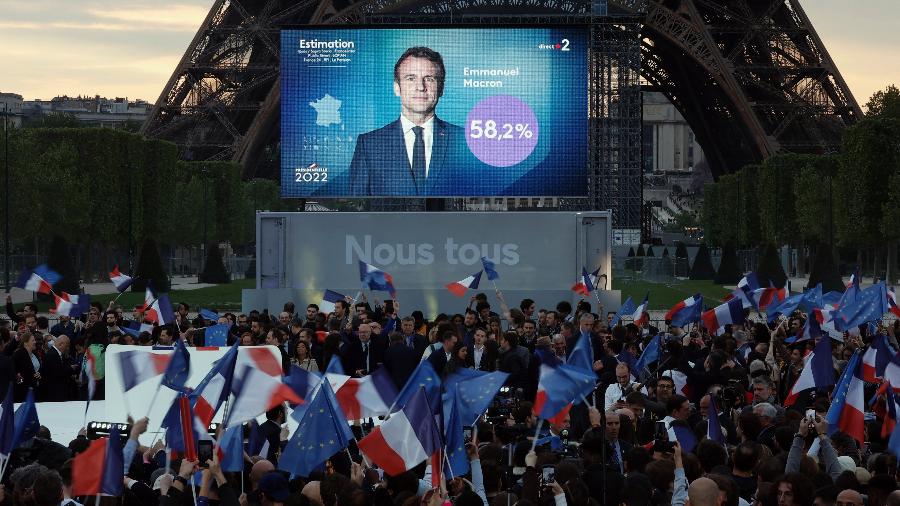 24.abr.2022 - Emmanuel Macron é reeleito na França com quase 60% dos votos contra Marine Le Pen, da extrema-direita - REUTERS