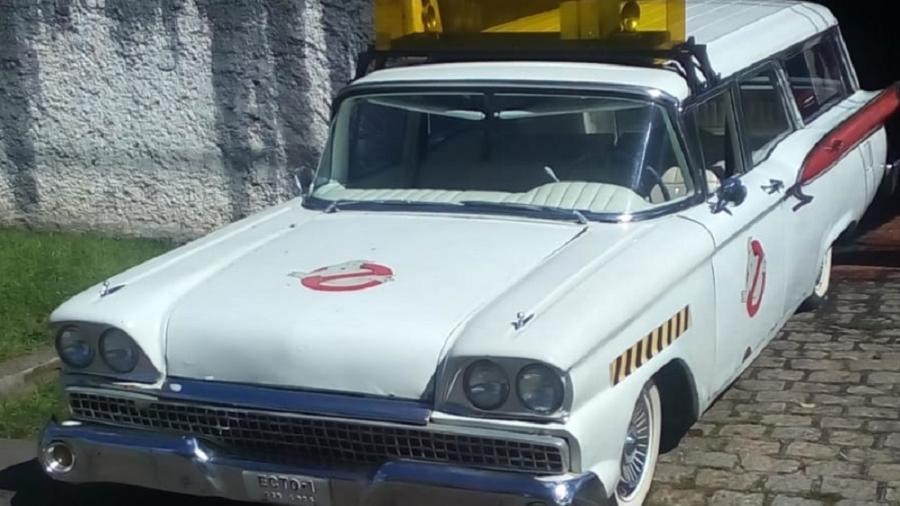 O Ford Fairlane Wagon 1959 que foi transformado em um Ecto-1 - Arquivo pessoal