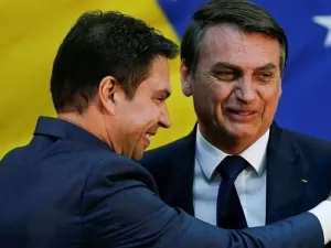 E-mail mostra Ramagem agindo como 'influencer do golpe' para Bolsonaro
