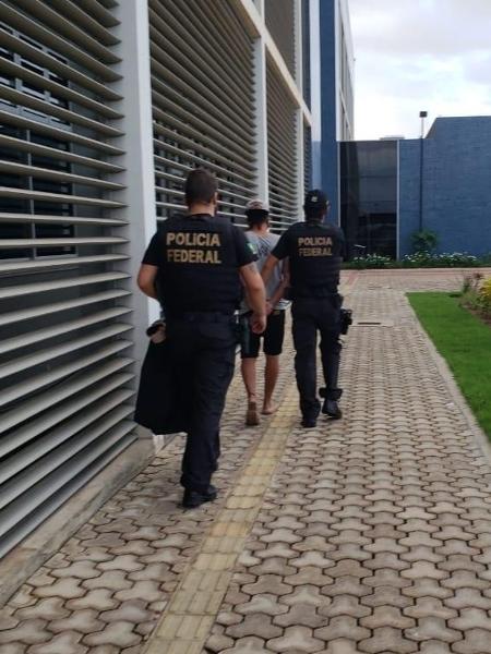 Homem não teve nome ou idade revelados, mas estaria usando o estado do Amapá como rota para levar ilegalmente estrangeiros para Paris via Guiana Francesa - Polícia Federal/Divulgação