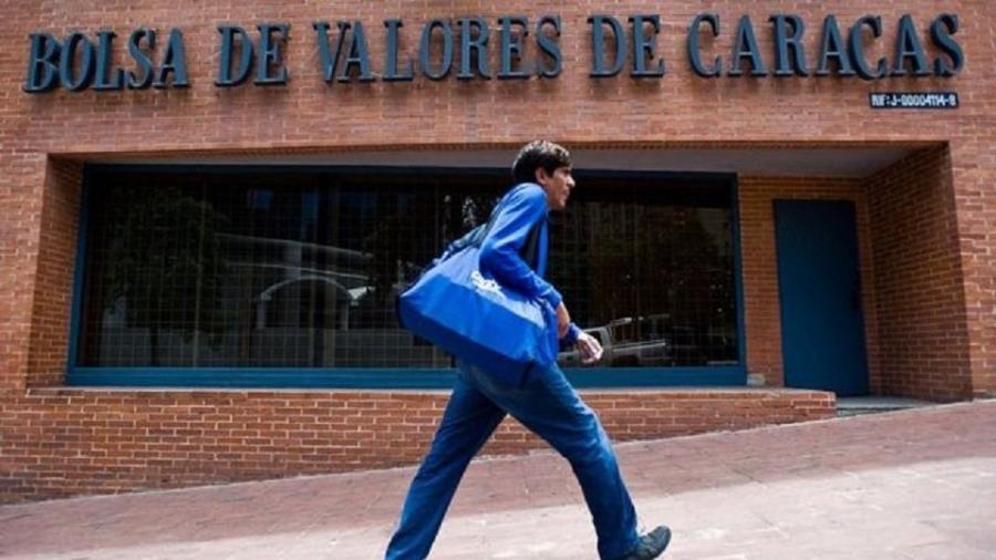 A Bolsa de Valores Caracas "renasceu" nos últimos meses, sinal de uma certa abertura da economia do país - AFP