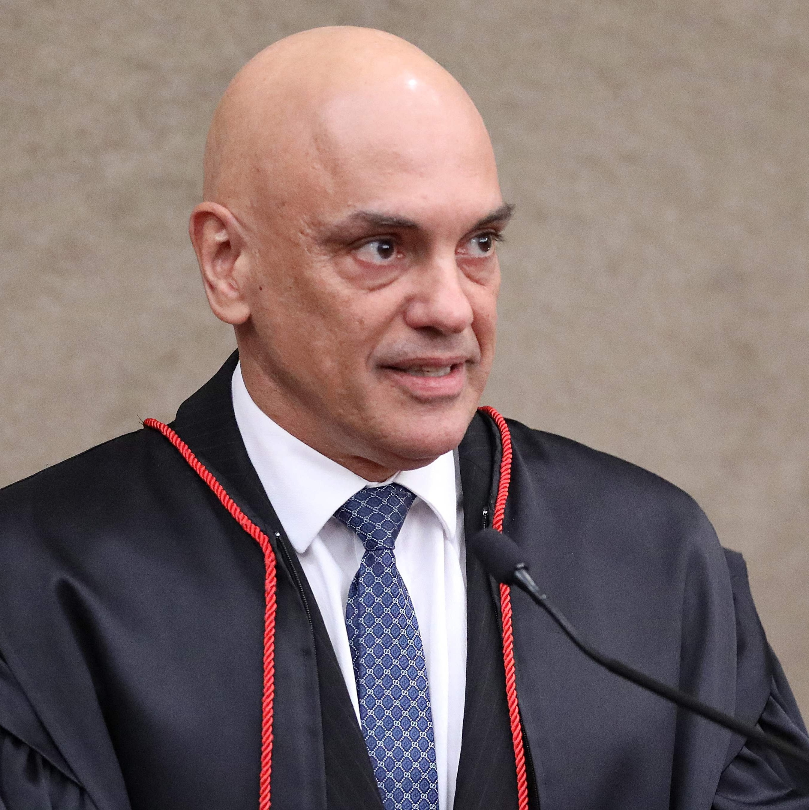 Ao receber homenagem no TRE-SP, Alexandre de Moraes relembra combate à  desinformação nas Eleições de 2022 — Tribunal Superior Eleitoral