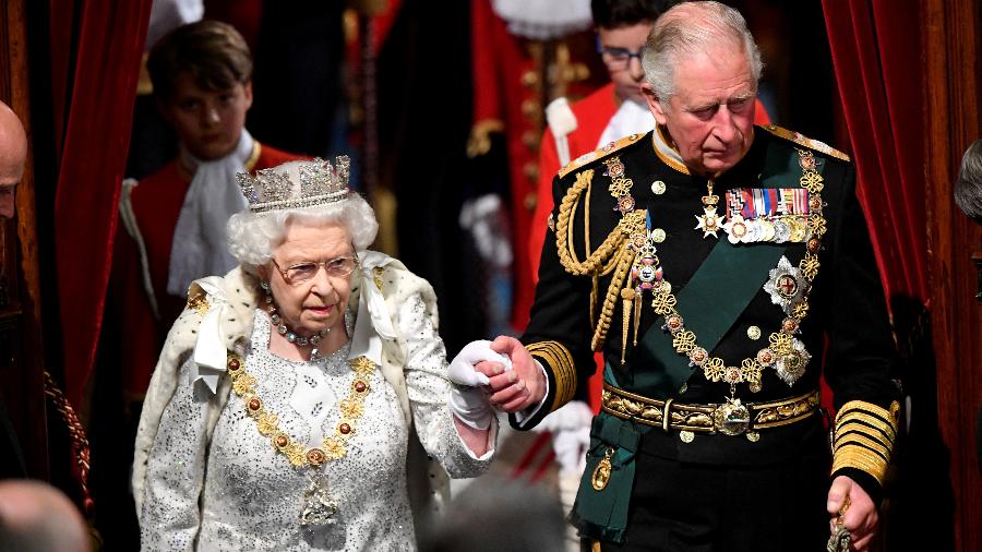 Elizabeth e Charles em evento oficial em Londres - 14.out.2019 - Toby Melville/Pool via Reuters
