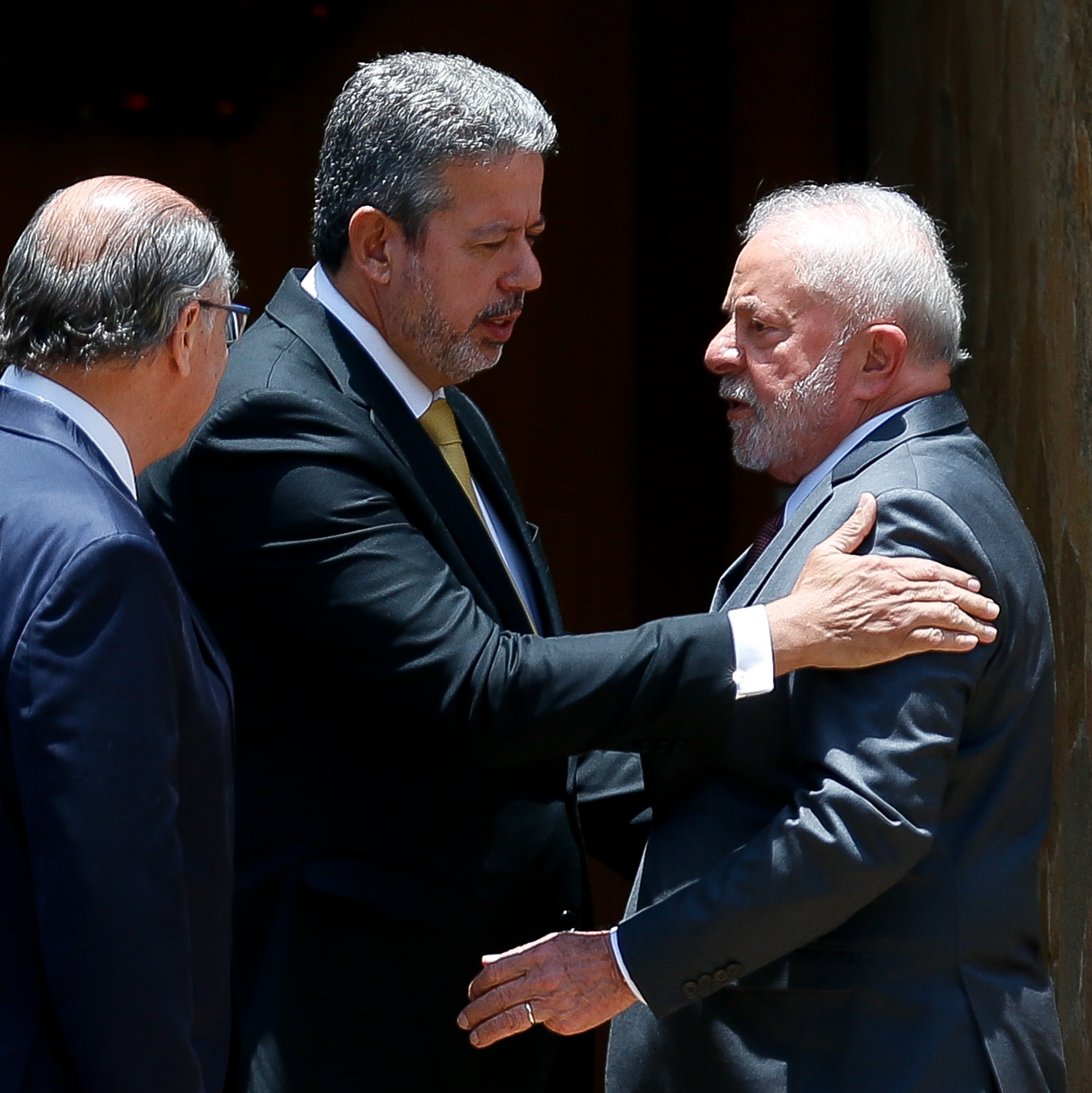 PEC da Transi&ccedil;&atilde;o: Governistas do centr&atilde;o aceitam articular com PT