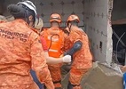 Adolescente morre após desabamento de imóvel no RJ