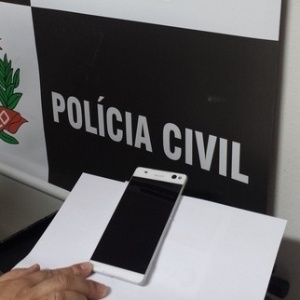 Segundo a polícia, protótipo de celular custou R$ 40 milhões para ser desenvolvido - Divulgação/Polícia Civil